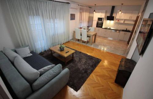 Moderan apartman u blizini mora - Foto 6