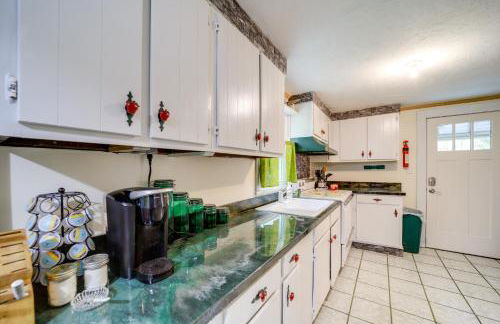 Pet-Friendly Smoky Mountain Getaway with Fire Pit! - Foto 9