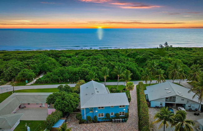 Sandy Shores 2BR Beach Getaway and Surf Spot - Photo 35