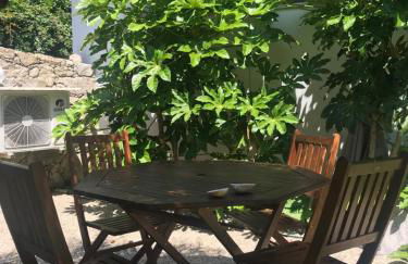 Casa D' Almeidas - Foto 16