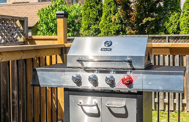 GLOBALSTAY. Modern 3-4 Bedroom Town - Photo 47