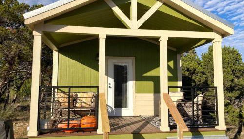 Cozy Tiny Home in the Hills - Photo 5