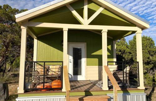 Cozy Tiny Home in the Hills - Photo 5