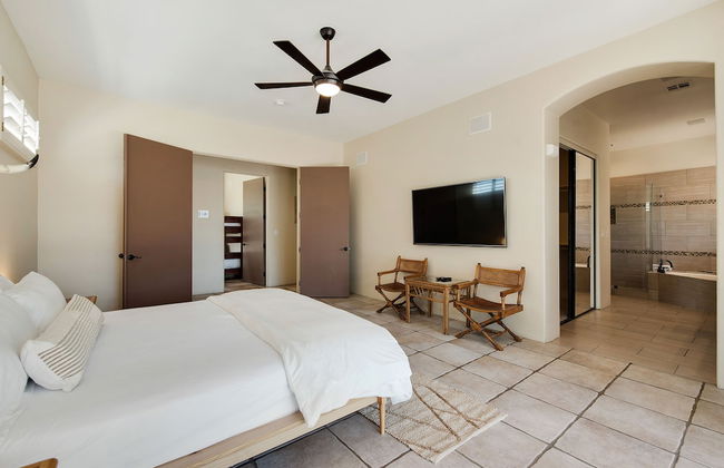 Restorative Oasis Ranch w Pool Spa - Photo 8