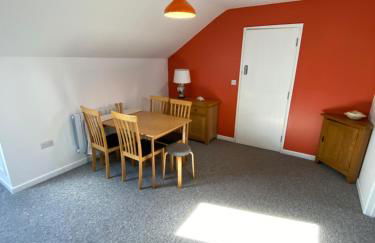 stylish and modern Spacious 2 bedroom apartment - Photo 9