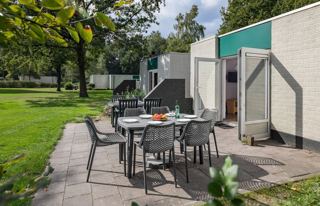 Spacious Bungalow with Dishwasher near Hunebedcentrum - Photo 24