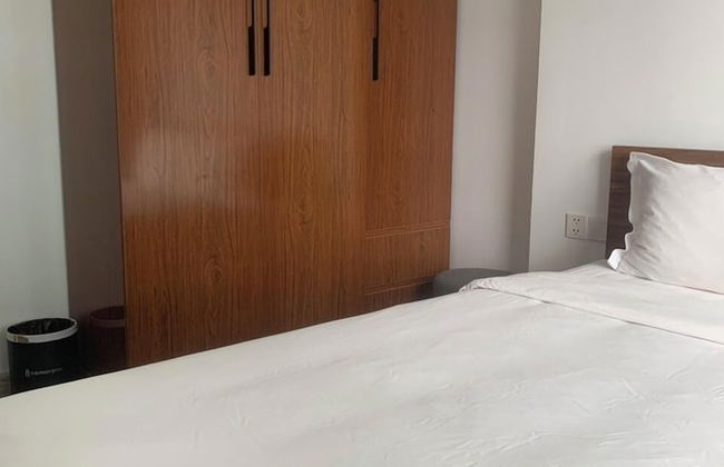 The First Stay Hotel - Foto 13