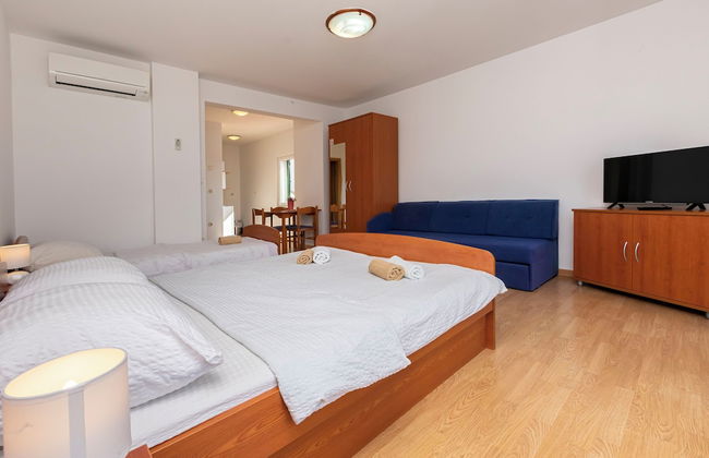 Apartments Villa Milas With Pool - Foto 5