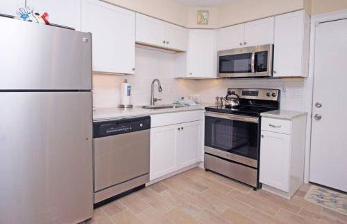 Cute 2 bedroom, 2 bath Condo at Folly Field Beach - Foto 27