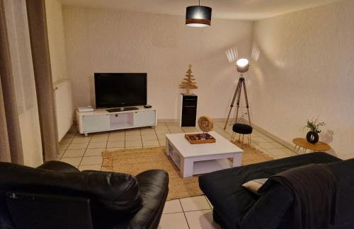 Maison calme avec 3 chambres, proche centre-ville Lunéville & gare, accès facile à Nancy - FR-1-584-106 - Foto 4