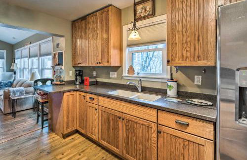 Pet-Friendly Extended Stay Walk to Delavan Lake - Foto 8