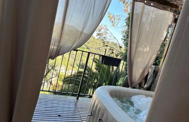 Studio romantique avec jacuzzi privé - aperçu mer - terrasse - parking gratuit - Photo 3