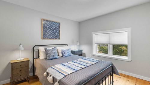 Comfy Large Bungalow - 4 Bed 1BA On Private Pond - Foto 2