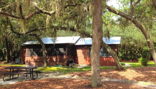 Lakefront Weekend Getaway with a Private Dock near the Ocala National Forest, Florida - Foto 1
