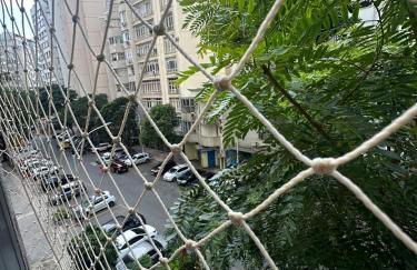 charmoso apartamento na quadra da praia - Foto 6