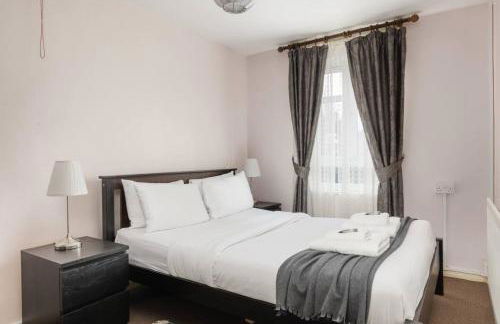 New! Inviting 1BR Flat by Richmond Park with Parking - Foto 2