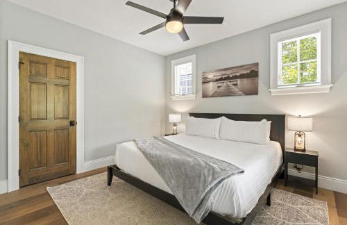 Lakeside Retreat Sleeps 22 Dock Grill Game Room - Foto 3