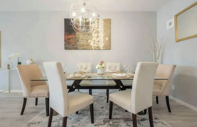 Luxury Modern Home - Livingstone - Photo 20