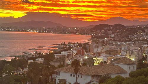 Marvellous Malaga Mediterranean and Mountain Views - Photo 2