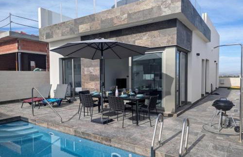 Fee4Me Villa, Pool, Roofterrace & Relax - Foto 34