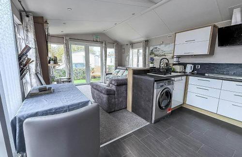 Stunning Caravan With Large Decking At California Cliffs In Norfolk Ref 50001Oc - Foto 12