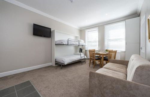 Stylish apartment 12 minutes by tube from Oxford Street free WIFI and Ac - Foto 6