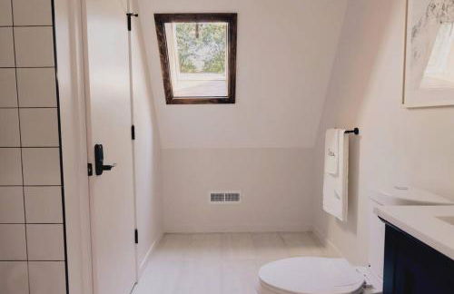 Emberwood Lodge - Luxury Cabin, Kid Friendly - Foto 12