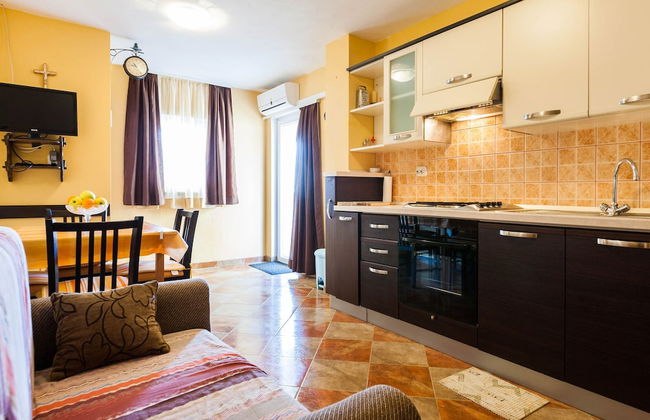 Cozy Apartments in Zadar With Sea and Mountain Views - Foto 29