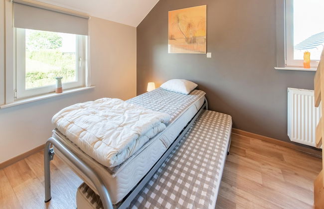 Detached House with Sauna & Hot Tub near Ski Resort & Nature Park - Photo 9