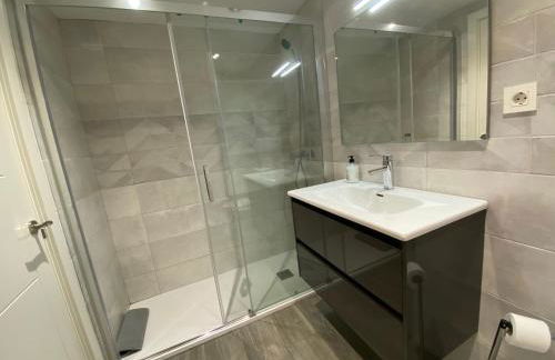 Dos Torres Frodo - Parking privado gratis - Foto 25