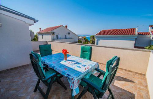 Apartment Gianni only 70m from the sea, island Pag - Foto 1