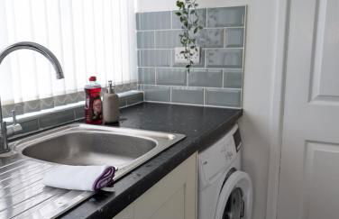St Johns Hse-Sleeps 6-Fully Equipped-Workers-short, long stays - Foto 15