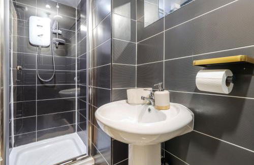 Next to station/stadium/the city - Foto 6