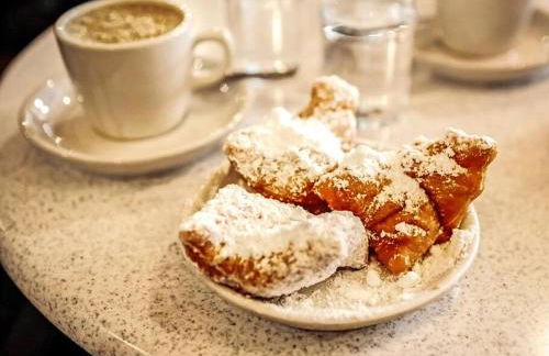 Downtown Nola 2bd 2bth Condo - Photo 20