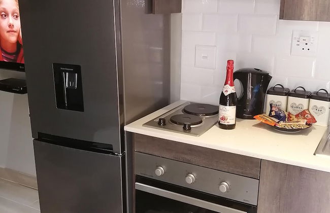 Room in B&B - Immaculate and Beautiful Chalet - Fully Equipped - Photo 10