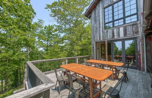 Stunning Luxury Ski-InSki-Out Home w Hot Tub - Foto 12