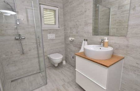 Holiday home Dinko - Photo 24