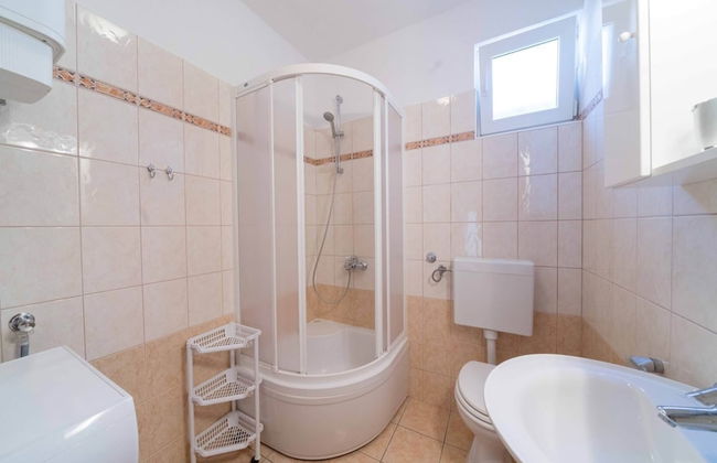 Capacious Holiday Home in Maslenica - Foto 14