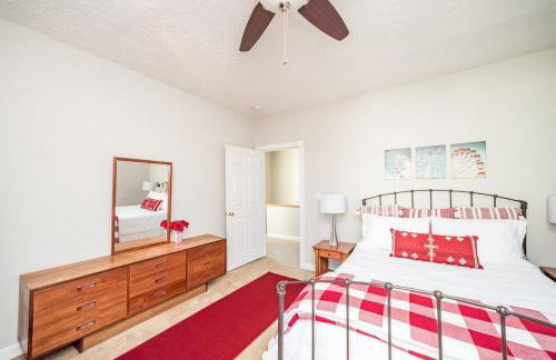 Lighthearted Family Friendly Downtown River Views - Foto 26