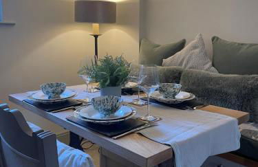 Harrogate Hidden Stay, Elegant central apartment with free parking - Foto 6