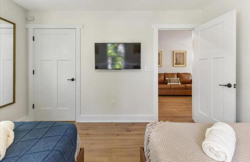 Lux House & Carriage house Furnished for Comfort - Foto 57