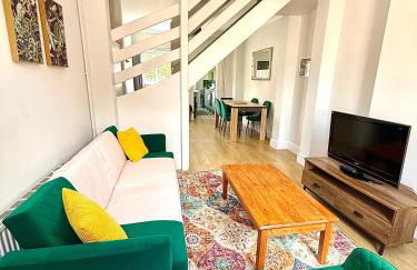 Cosy Lincoln Home Sleeps 6 with Parking - Foto 1