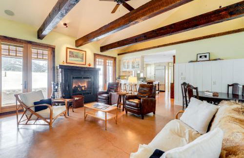 The Barn at Dancing Deer Ranch in Bedford - Photo 5