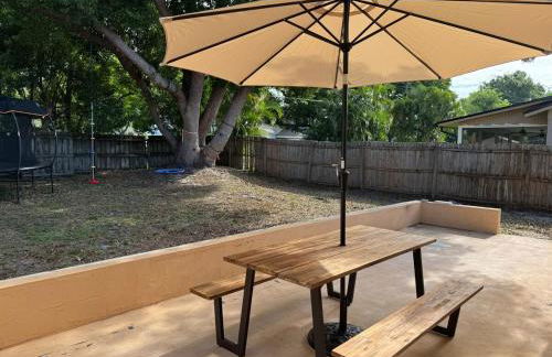 Family Fun 3-bedroom house with gym, games, toys, outdoor hangout and coffee - Foto 17