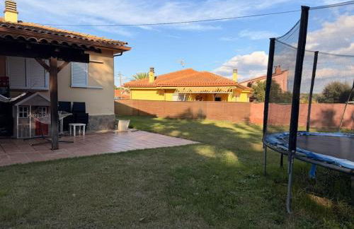 Una casa ideal para familias o grupos de amigos - Foto 3