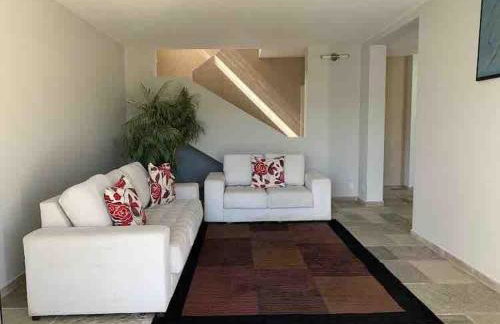 Mansão Casa Blanca em São Roque c/ 5 vagas garagem - Foto 16