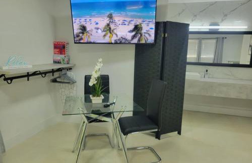 Kevin#B Chic Studio with Patio near Fort Lauderdale Beach - Foto 11