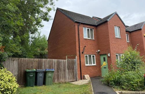 New Stylish House - Sleeps 7 - Free Parking - Contractors Welcome - Wifi - Foto 41