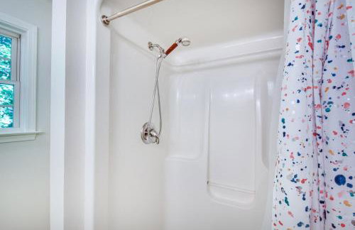 Lake Hartwell Retreat with 2-Tier Dock and Boat Slip! - Foto 12