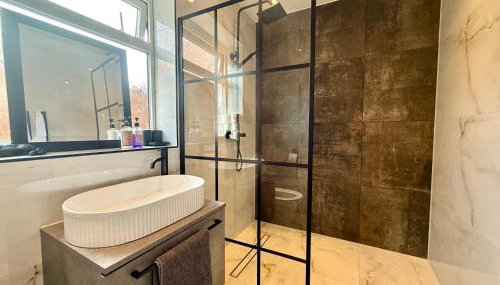 Stylish 2BR - Sleeps 6 - Central Stourbridge Gem - Foto 5